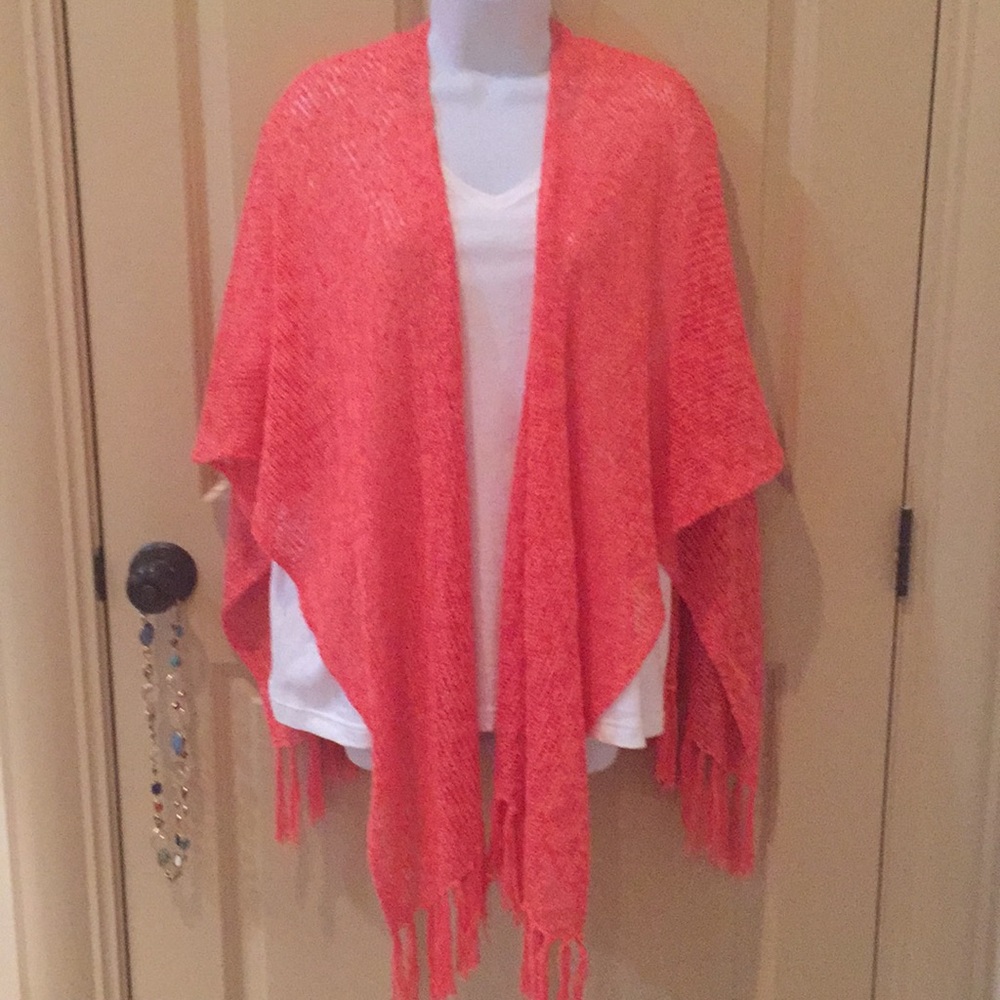 Coldwater Creek knit shawl in coral